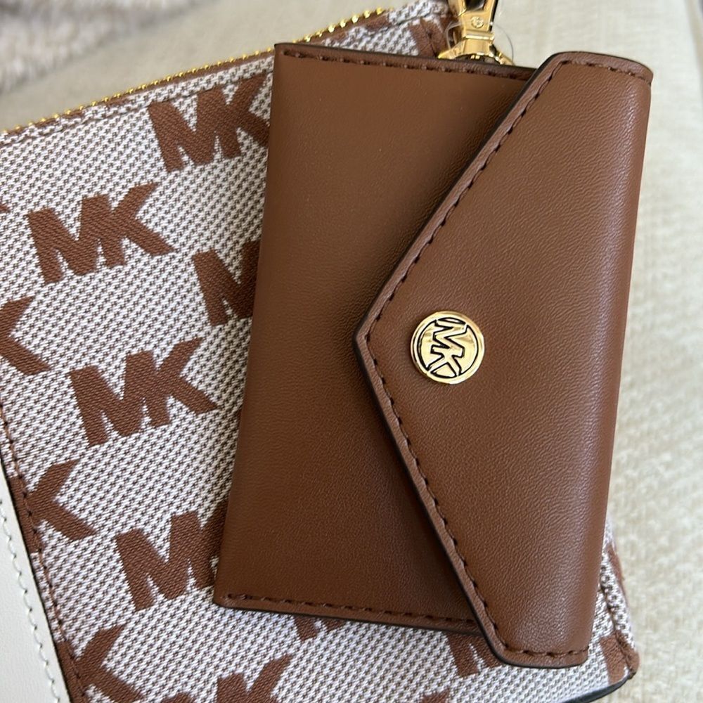 Michael Kors Brown Signature Logo shoulder bag NWT - Picture 6 of 13